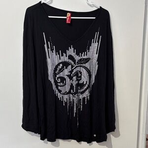 Apple Bottoms Black Sequin Graphic Long Sleeve Top